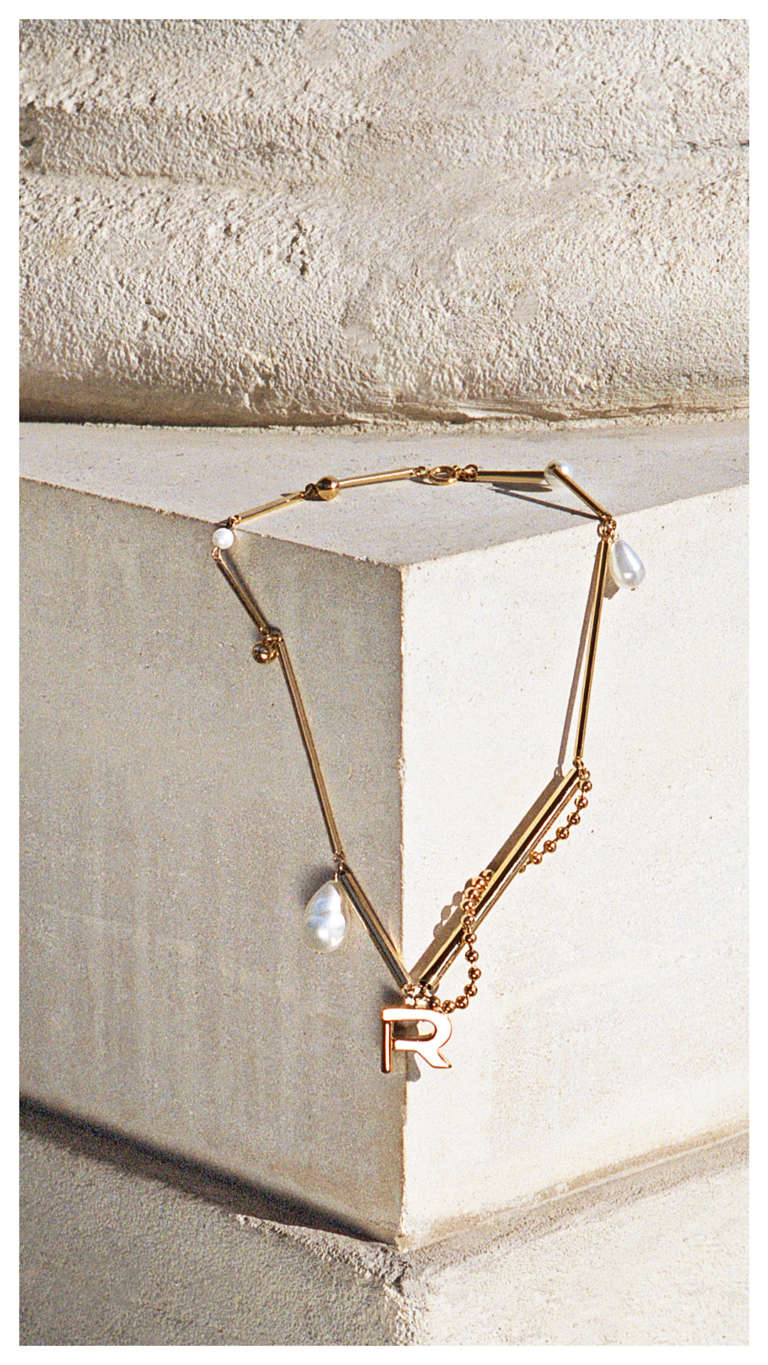 Elodie Nicolas • Rochas • 12